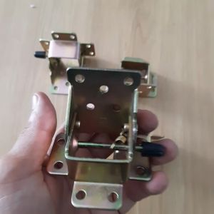 4 cái bản lề chân bàn gấp gọn