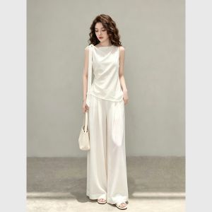 Youthful Loose and Elegant White Outfit Set for Summer