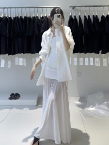 ชุดเสื้อเชิ้ตหลวมคอวีแขนยาวสีขาว ชุดกระโปรงผ้าตาข่ายสายเดี่ยว ชุดแฟชั่นฤดูใบไม้ผลิ 2025 สำหรับผู้หญิง ชุดสองชิ้น