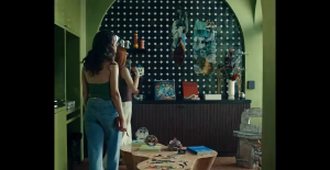 Rayban Meta Skyler Smart Glasses RW4010