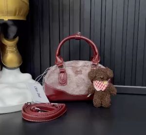 Túi Trống CHl0 Kèm Charm Gấu Treding Trẻ Trung Size 21cm. (Auth Tuồn)