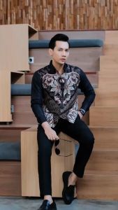 WOUBATIK - Kemeja Batik Sanggit Slimfit Lapis Furing KP 267