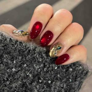 Red Short Wearing False Nails Cat Eye Design Sparkling Diamond High-End White Enhancing Nail Patches Chinese Brand Dawn Rose