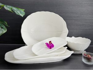 ขอบกว้างพอร์ซเลนขอบม้วนขอบนูนจานอาหารเครื่องใช้โต๊ะอาหารเซรามิค