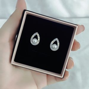 SO SEOUL Glimmering Teardrop with Pearl in Middle Pierced Stud Earrings