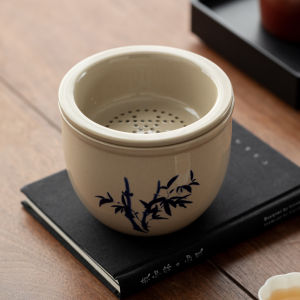 Retro Chinese Style Ceramic Tea Wastebasket with Filter Lid Desktop Small Size Lotus Flower Bamboo Hand-Painted Design