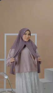 Quinza Helna Hijab Instant Anggun Elegan Matt Twist Stretch QZ11