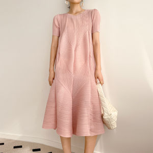 Short Sleeve Dress Summer Pleated Lantern Dress Elegant Plus Size Slim Bud Dress For Women 8566-1