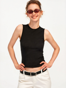 Slimming Camisole Top Edge Detail