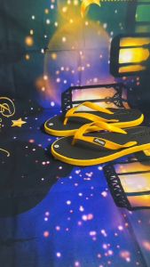 MIZEO STREET Sandal Jepit Pria Wanita Rubber Kombinasi Kuning - Hitam M025