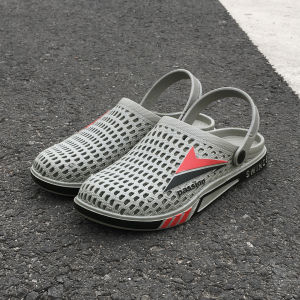 Mens Anti-slip Breathable Beach Shoes Low Heel Plastic Sandals Hollow out Mesh Slip-On Summer Footwear Comfortable Foot Cover