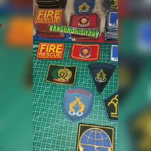 Desain Aksesoris Fashion Damkar Fighter: Logo Velcro Custom Emblem & Aksesoris Karet Tempel