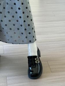 รองเท้าส้นสูงแบบสวมสำหรับผู้หญิง ทรงหัวมน พื้นยาง กันลื่น รองเท้าทำงาน สไตล์อังกฤษ ฤดูใบไม้ผลิและฤดูใบไม้ร่วง