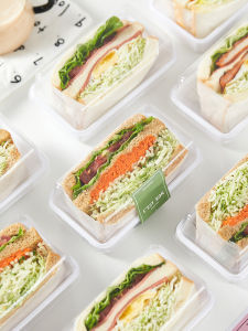 โปร่งแสง กล่องบรรจุภัณฑ์แซนวิชเชิงพาณิชย์ขนมปังเบเกอรี่กล่องอาหารกลางวันแบบใสแบบใช้แล้วทิ้งภาชนะแซนวิชอินเทอร์เน็ตยอดนิยม