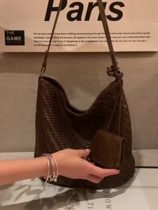 MY&FSNH | Handwoven Versatile Commuter Handbag
