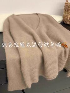 ขนหมีสไตล์ขี้เกียจ เสื้อสเวตเตอร์ถัก คอวีผู้หญิง หลวม พอดี ฤดูใบไม้ร่วง ฤดูหนาว เสื้อตัวนอกมาใหม่ คอเต่า เสื้อท่อนบน