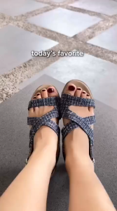 Le Bianca ALE 23-01 Sepatu Sendal Wanita Wedges Kepang Kekinian