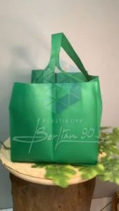 Goodie Bag Handle Box 25x25x25: Tas Spunbond Alas Kotak