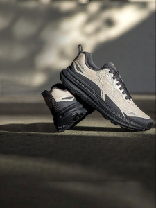 Li-Ning | Giày Thể Thao Nhẹ Thoáng Khí Chống Trượt Giảm Sốc