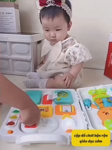 Đồ chơi bảng bận rộn Montessori Busy Board đa năng 3 mặt có đèn nhạc giáo dục sớm phát triển tư duy kĩ năng sống cho bé