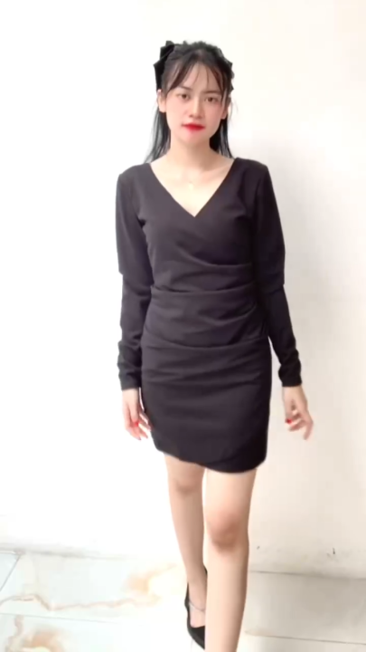 green emerald velvet dress Elegant O-neck Simple Pearl-White Evening Short Dress main image 1