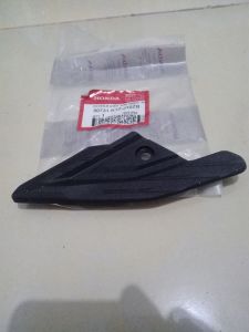 cover plastik injekan step boncengan belakang kanan cover R step arm inner pcx 160 original honda