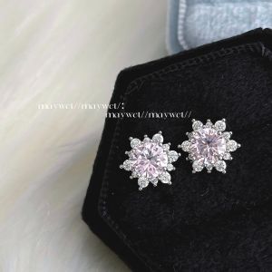 Maywct Explosive Flash Snowflake Zircon Cool High-End Sensation Exquisite Niche Titanium Steel Flat Bottom Threaded Earrings