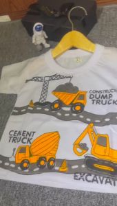 Setelan Anak Cowok Gambar Excavator dan Celana Chinos Katun Panjang Cargo usia anak 3 bulan -5 tahun