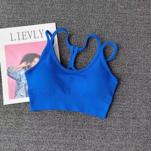 เสื้อกล้ามกีฬาผู้หญิงสุดเก๋จากยิมสู่สตรีท นุ่ม ระบายอากาศได้ดี และเหมาะกับการสวมใส่ตลอดวัน