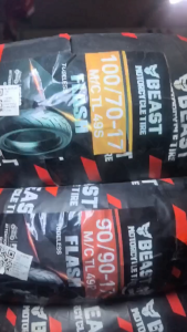 BEAST MOTORCYCLE TIRE FLASH TUBELESS TIRE SIZE 17 WITH FREE SEALANT AND PITO
