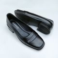 Sepatu Pantofel Wanita Hak 3 cm Kulit size 36 sampai 43. 
