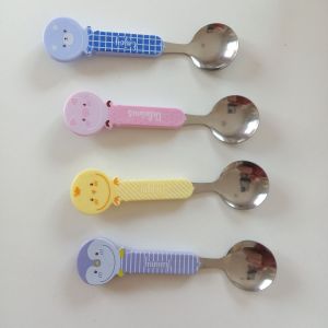 บุตรดี🇹🇭ช้อนสแตนเลส ด้ามจับ การ์ตูน น่ารัก สำหรับเด็ก 4แบบให้เลือก ปลอดภัย ทนทาน พร้อมส่ง🇹🇭