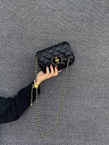 Charics&Kittn Fashionable Leather Womens Crossbody Bag Chain Design Autumn Winter New Style Small Square Bag for Ladies