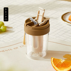 Bình đựng nước chịu nhiệt nhựa tritan có quai xách siêu nhẹ kèm ống hút và lọc bình nhựa đựng nước siêu nhẹ có ống hút