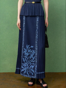 Traditional Embroidered Mian Skirt