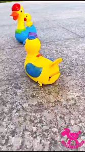 Mainan Bebek Bertelur Bisa Jalan Bump And Go Musik Dan Lampul