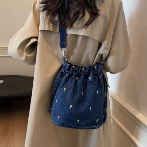 Fashionable Drawstring Bucket Bag Womens Denim Crossbody Bag Versatile Shoulder Bag Commute Casual Simple Style mid Size