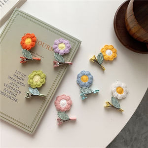 Cute Three-Dimensional Spring Small Flowers Hairpin: A Cute & Handy Gadget