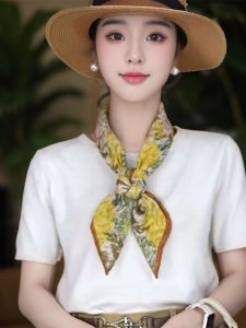 Fashionable Velvet Cotton Double-Sided Square Scarf Womens Thick Autumn Winter Headscarf Versatile Neck Warmer Hairband Decoration