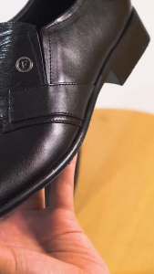Sepatu Pantofel Pria Kulit Formal Cowok Dewasa Tanpa Tali Warna Hitam DP076HT