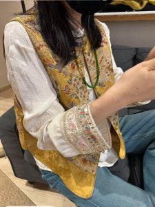 YINGDAI | Chinese Style Embroidery Yellow Sleeveless Vest