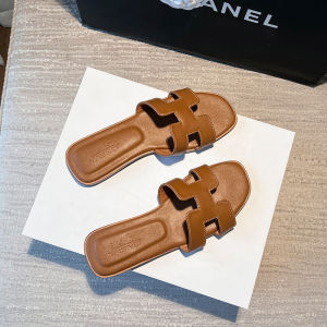 Summer Flat Bottom Sandals Womens Outdoor Fashion Beachside Shoes Large Size Womens Footwear 41 to 43 Korean Style Ultrafiber Leather