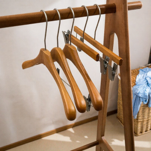 Walnut Anti-slip Thickened Coat Hanger