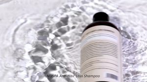 Organic sulfate-free oil-based shampoo to control keratin production prevent hair loss and promote hair growth.