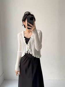 Gakki เสื้อคาร์ดิแกนคลุมไหล่กันแดดผู้หญิงผ้าตัวสั้นขนาดเล็ก คลุมกันแดดแขนยาว ผ้านิ่มใส่สบาย ฟรีไซส์ พร้อมส่ง 2131#