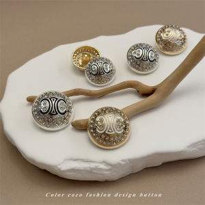 Luxury Metal Button Embellished with Full Sky Star Diamonds for Womens Coat Jacket French Style Small Fragrance Wind