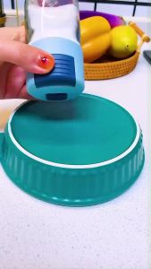 【K-Home】Upgraded Auto Salt Dispenser Auto Seasoning Bottle Auto Perisa Botol Garam Auto Dispenser 1 Press 0.5g 180ML