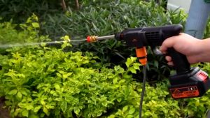Hyreto Portable Pressure Washer 2 Batteries Car Machine Set Cordless High Pressure Nozzle Water Gun Electric Power Sprayer Wireless Rechargeable Car Washer