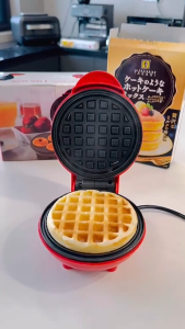 【Flagship】Waffle Mold Quick Heat-Up Pancake Bubble Egg Cake Oven Pan Household Breakfast Electric Baking Pan for Kids and Families