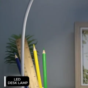 Yokohama Eye Protecting Desk Lamp Pen Holder Flexible Reading Adjustable Brightness Light USB Charging